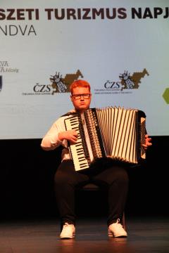 2024-12-06 11-04-28 - 0171